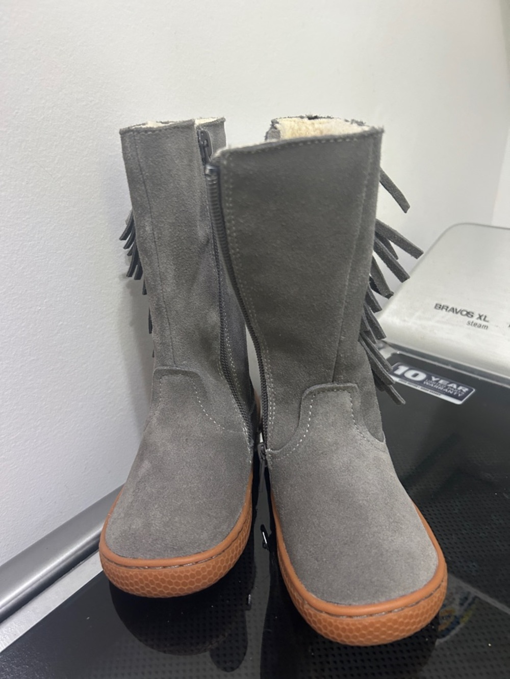 Toddler girl sz 9 fringe suede boots Sherpa lined like new warm winter fall nwot - Picture 2 of 5